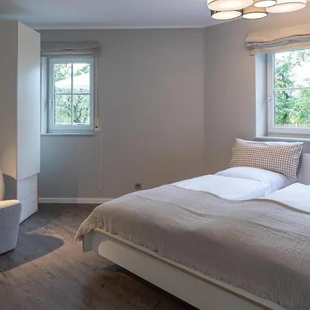 Appartement No 95 *